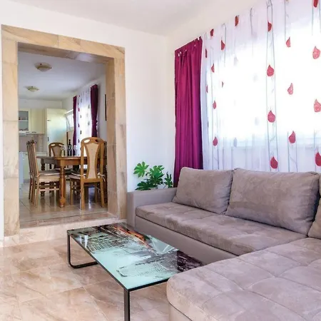Сasa de vacaciones Stephany By Interhome Zaglavice